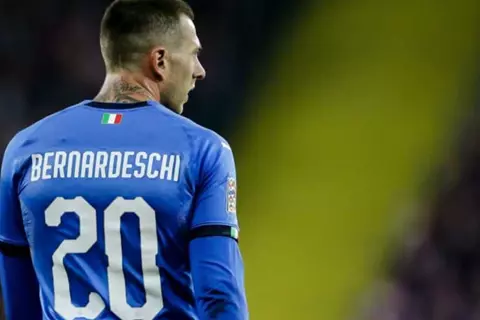 عبر بوابة بولونيا.. بيرنارديسكي يعود إلى الدوري الإيطالي